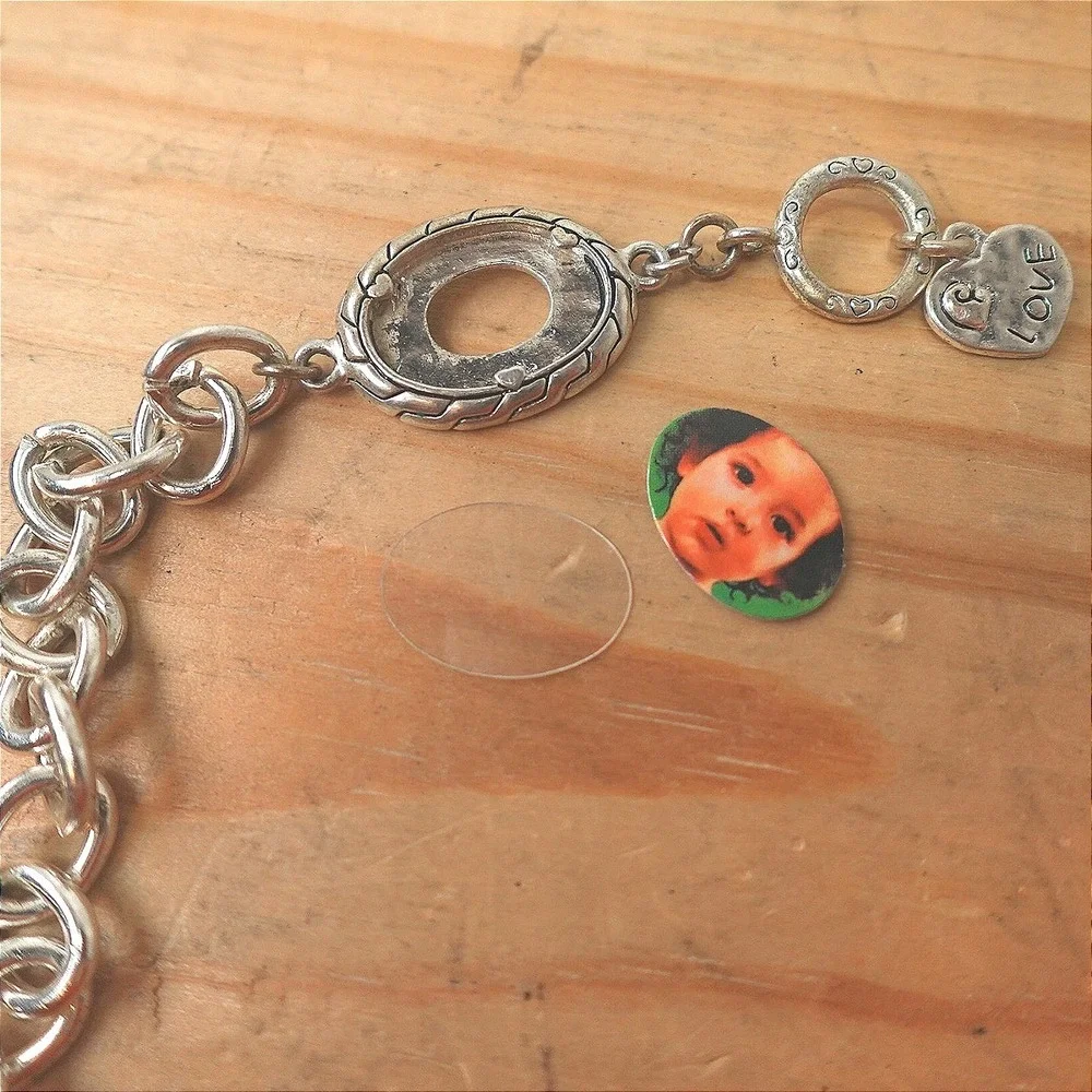 Y2K Photo Locket Charm Bracelet Silver Tone Picture Love Retro Chunk Jewelry